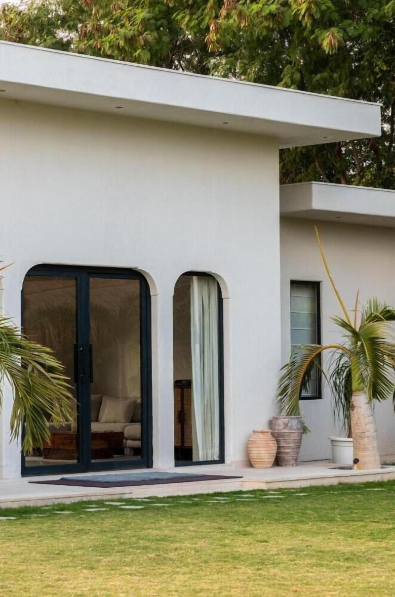 La Vida Retreat — general view