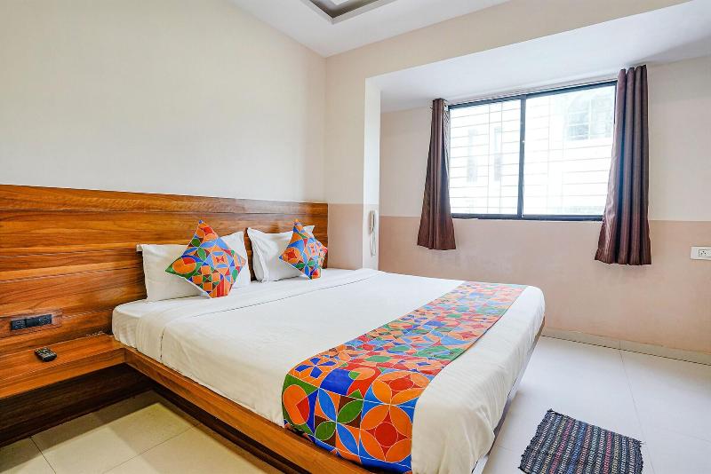 Fabhotel Paradise Inn image