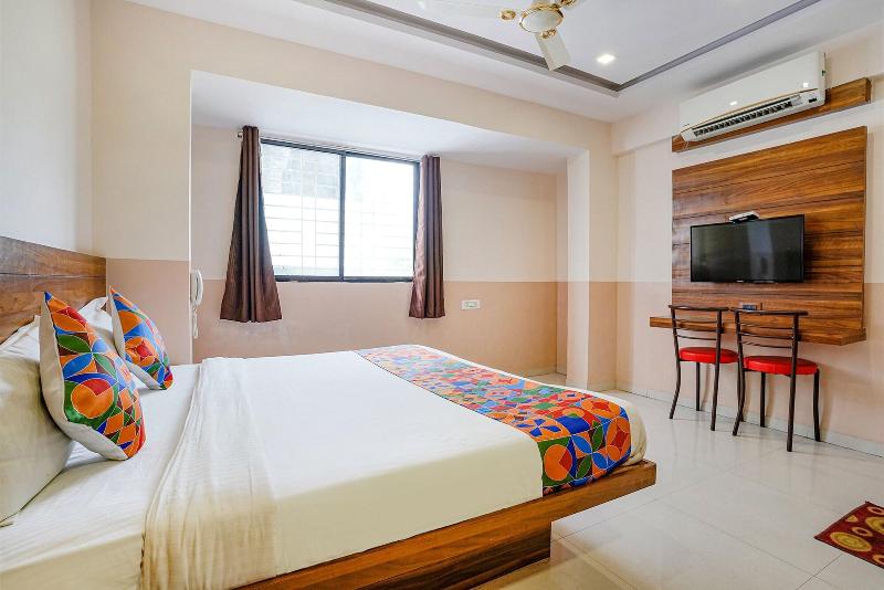 Fabhotel Paradise Inn image