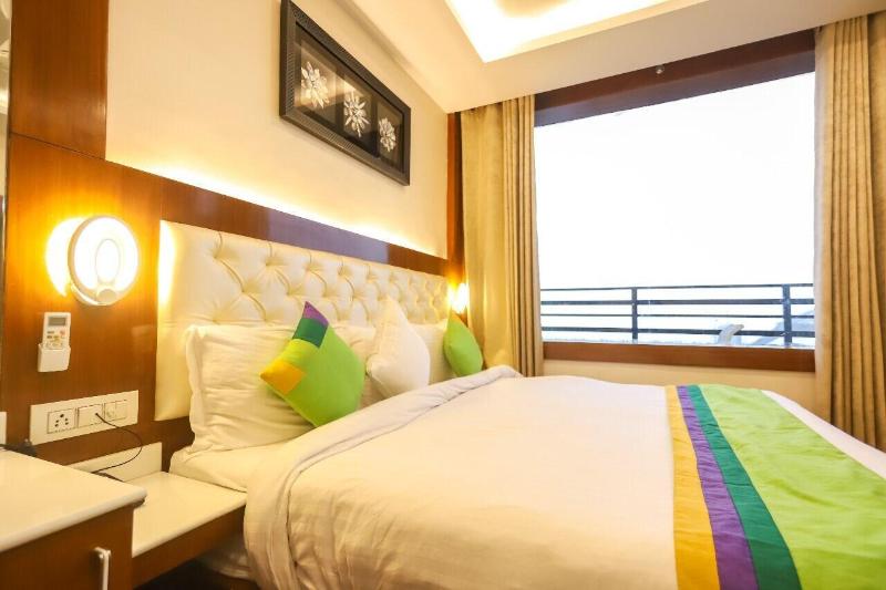Lavish Inn image