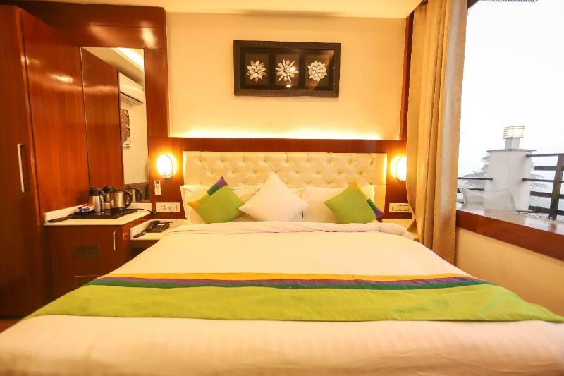 Lavish Inn image