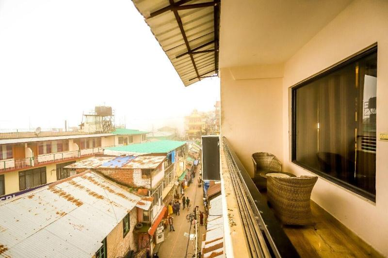 Lavish Inn image