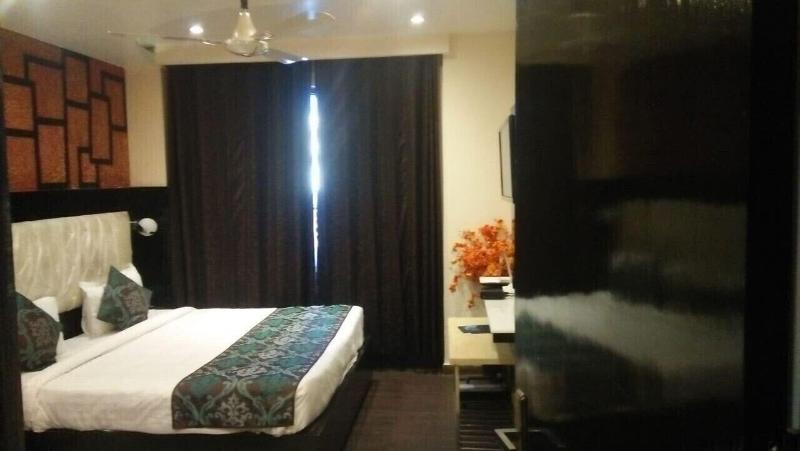 Lavish Inn image