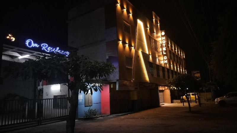 Hotel Om