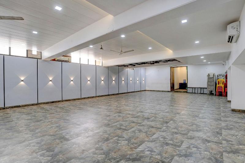 Fabhotel Heritage Palace image