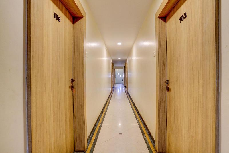 Fabhotel Heritage Palace image