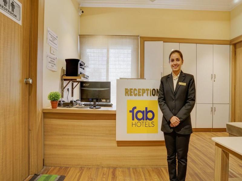 Fabhotel Heritage Palace image