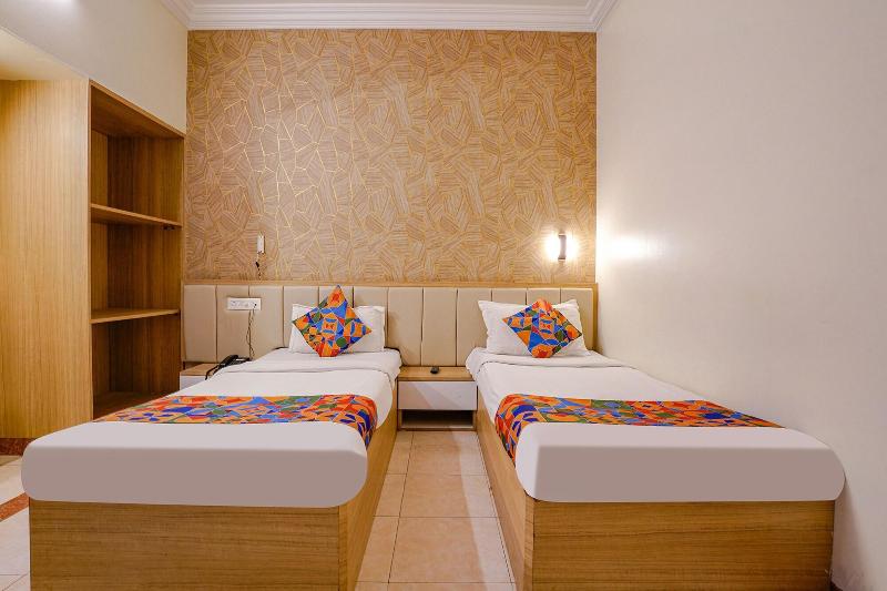 Fabhotel Heritage Palace image