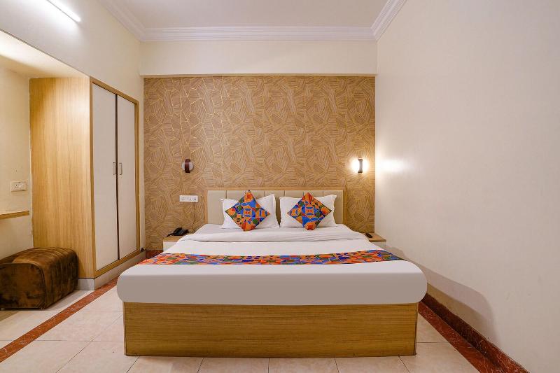 Fabhotel Heritage Palace image