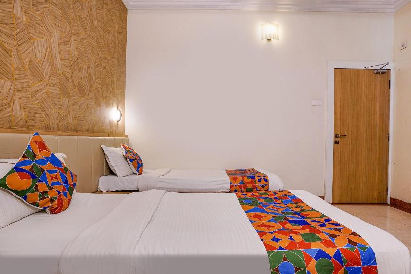 Fabhotel Heritage Palace image