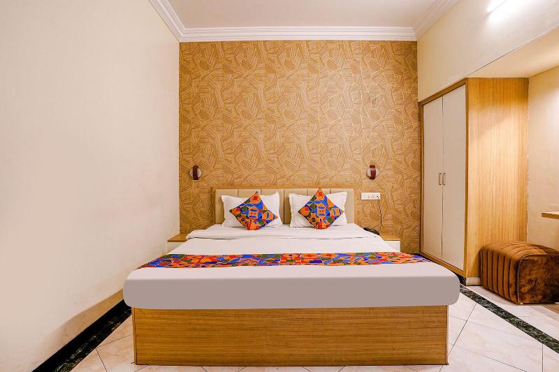 Fabhotel Heritage Palace image