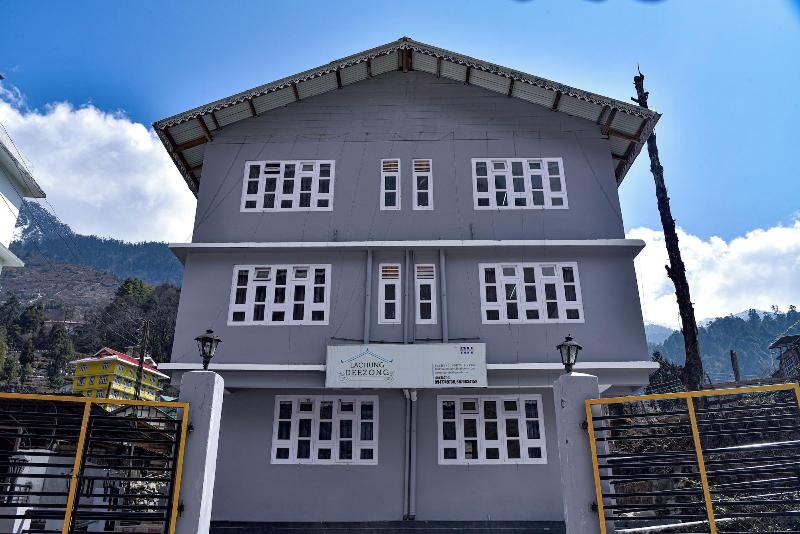 Rufina Lachung Deezong — general view
