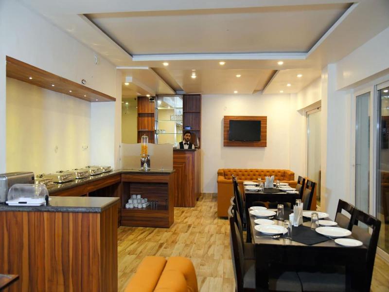 Hotel Trinity Heights image
