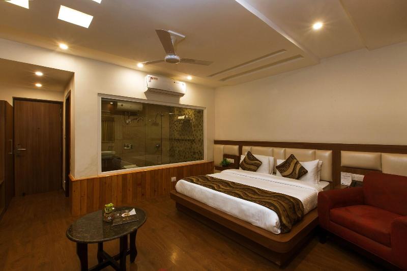 Hotel Trinity Heights image