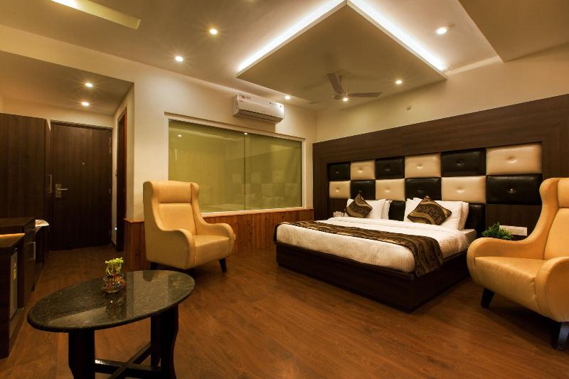Hotel Trinity Heights image
