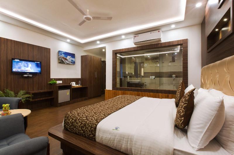 Hotel Trinity Heights image
