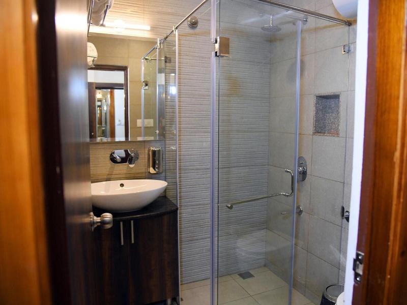 Hotel Trinity Heights image