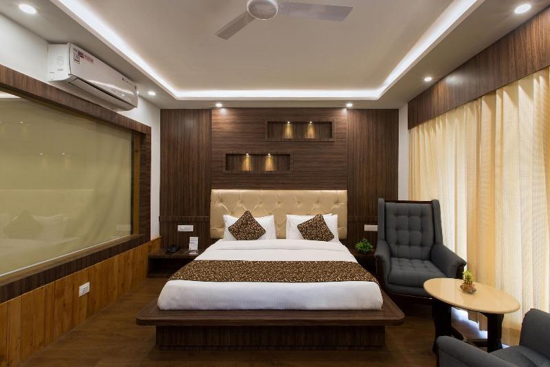 Hotel Trinity Heights image