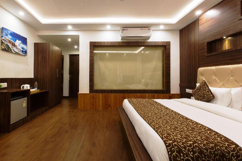 Hotel Trinity Heights image