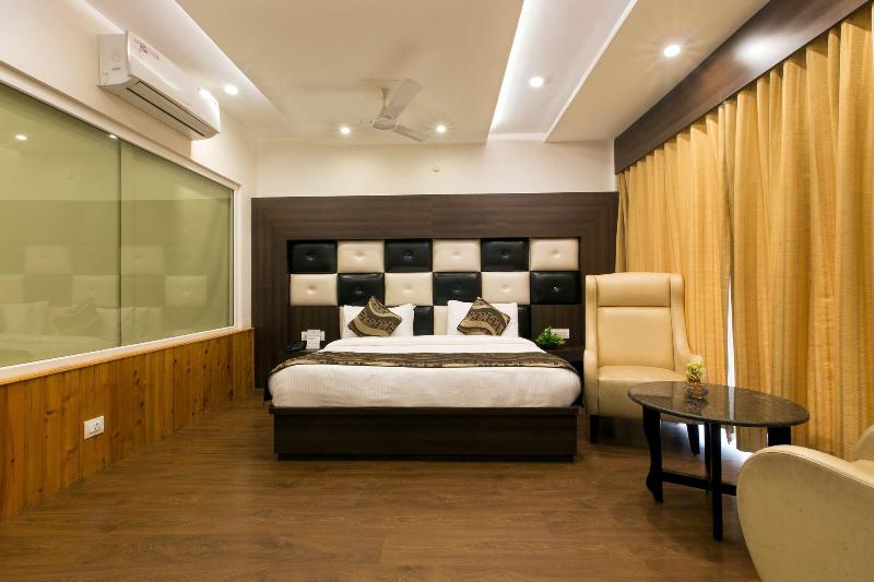Hotel Trinity Heights image