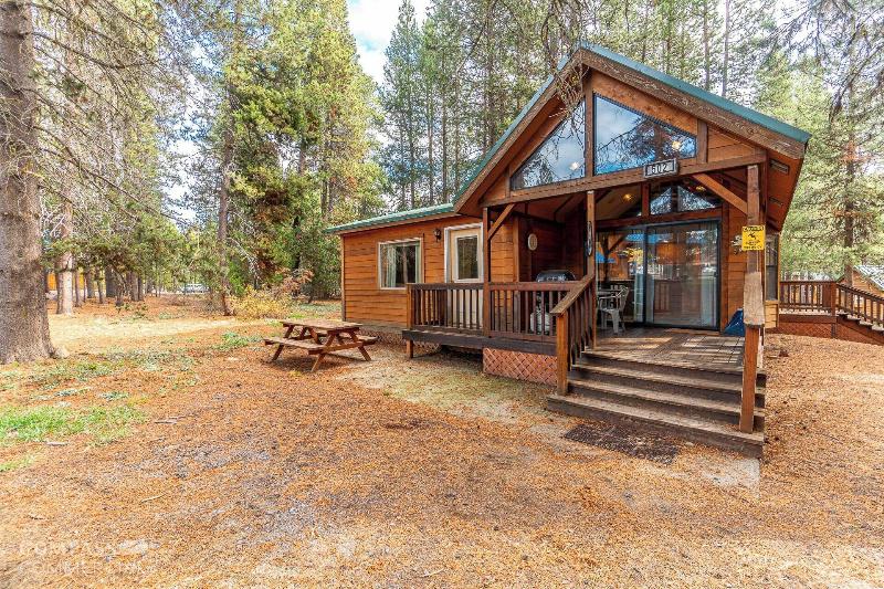 Willamette Pass Inn image