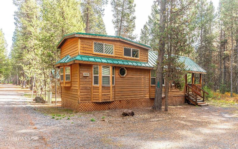 Willamette Pass Inn image