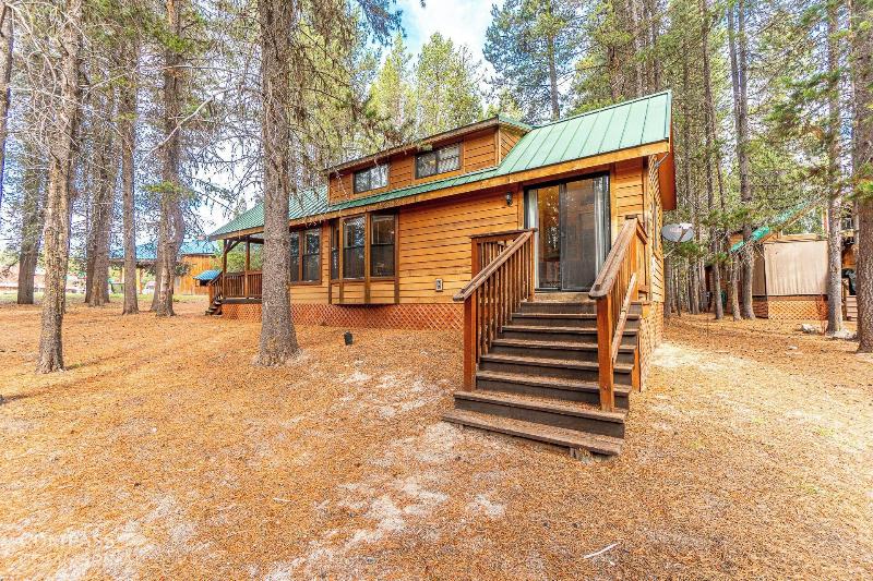 Willamette Pass Inn image