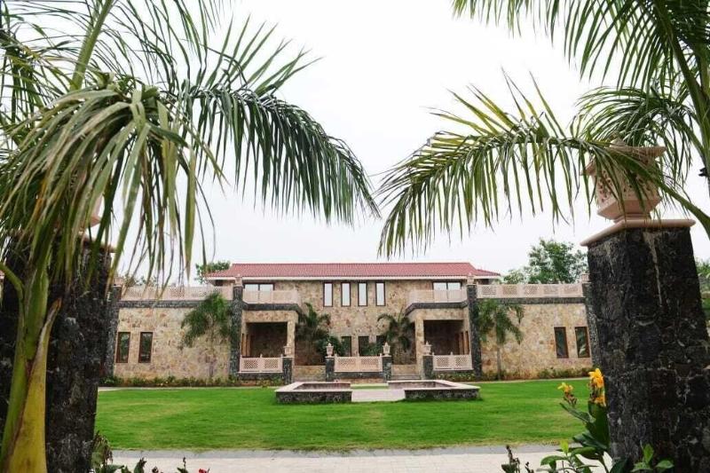 Vikrama Sarovar Portico Pavagadh image