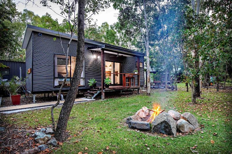 Airlie Beach Eco Cabins - Adults Only image