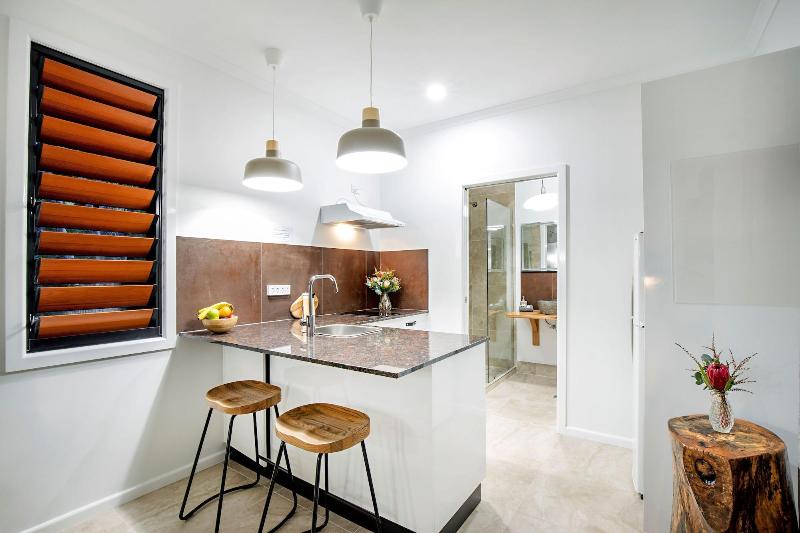 Airlie Beach Eco Cabins - Adults Only image