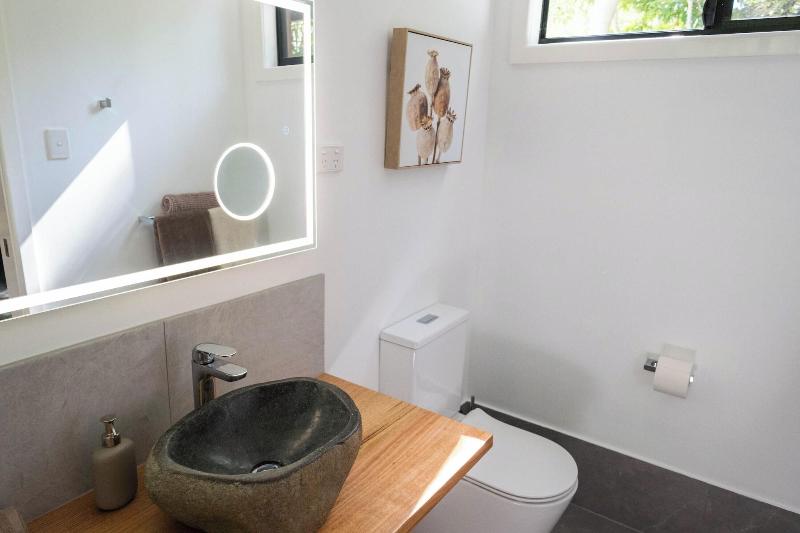 Airlie Beach Eco Cabins - Adults Only image