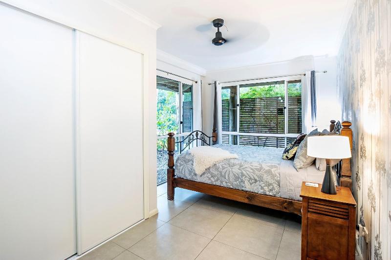Airlie Beach Eco Cabins - Adults Only image