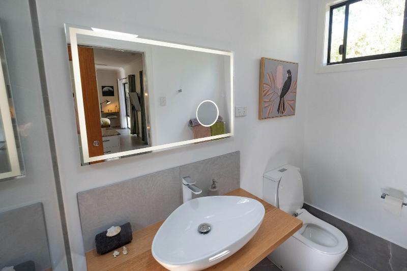 Airlie Beach Eco Cabins - Adults Only image