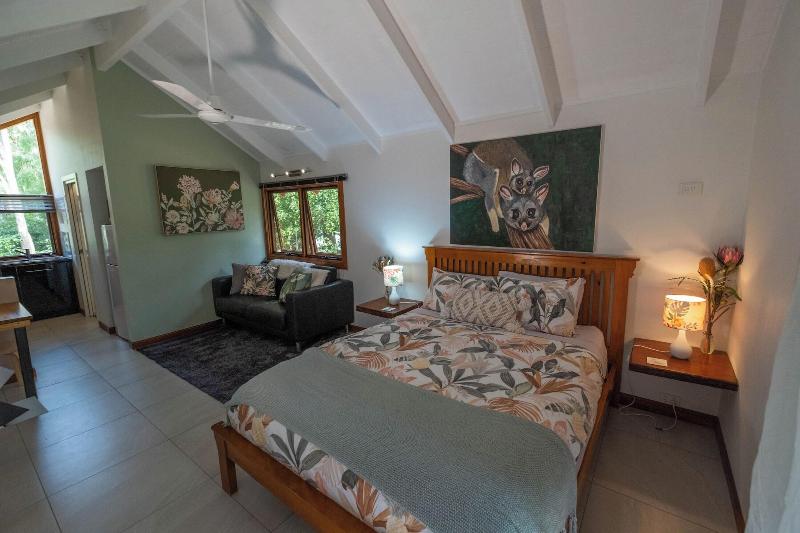 Airlie Beach Eco Cabins - Adults Only image
