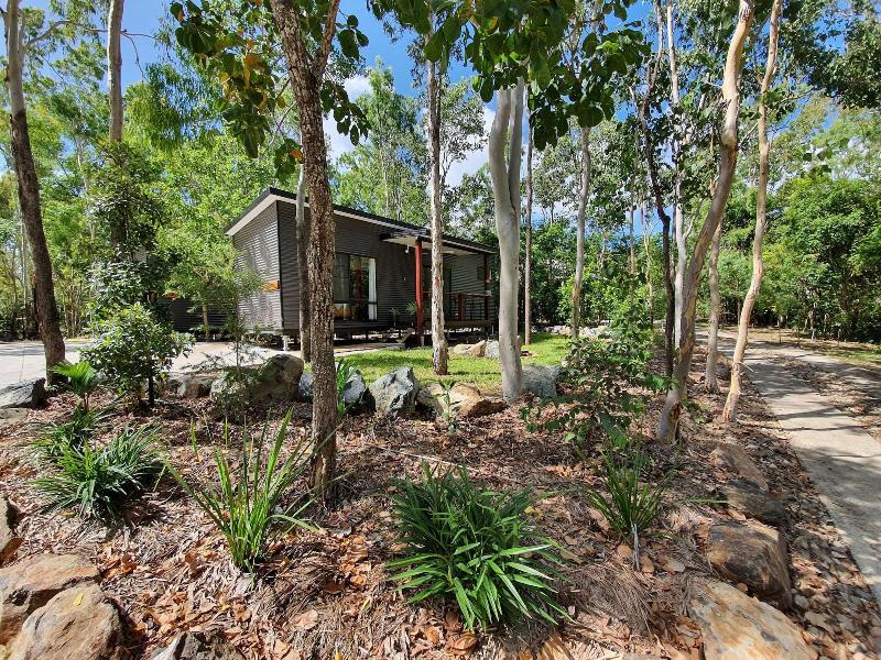 Airlie Beach Eco Cabins - Adults Only image