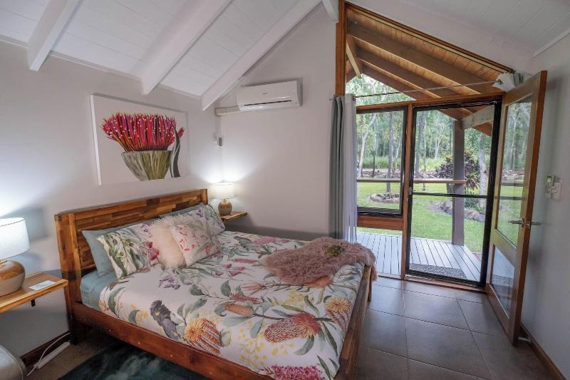 Airlie Beach Eco Cabins - Adults Only image