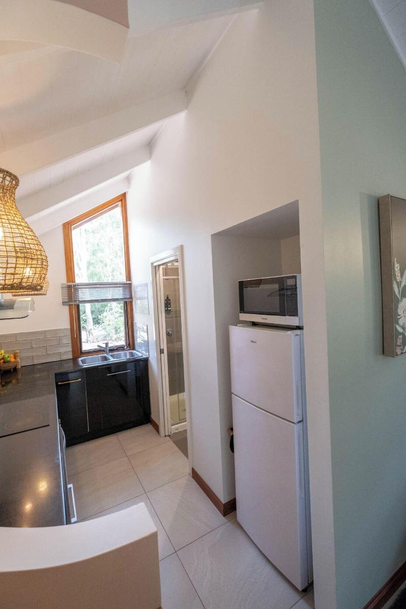 Airlie Beach Eco Cabins - Adults Only image