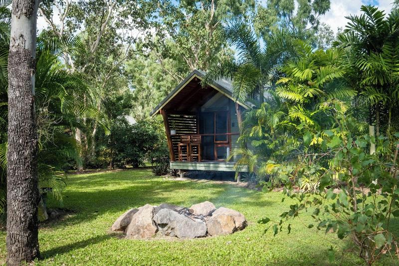 Airlie Beach Eco Cabins - Adults Only image