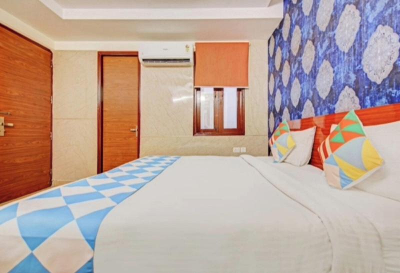 Amaira Hotels And Banquets image
