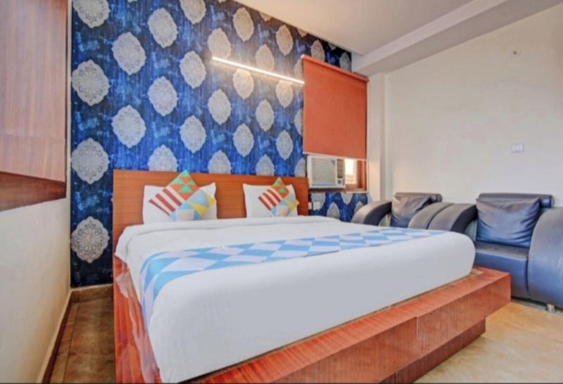 Amaira Hotels And Banquets image