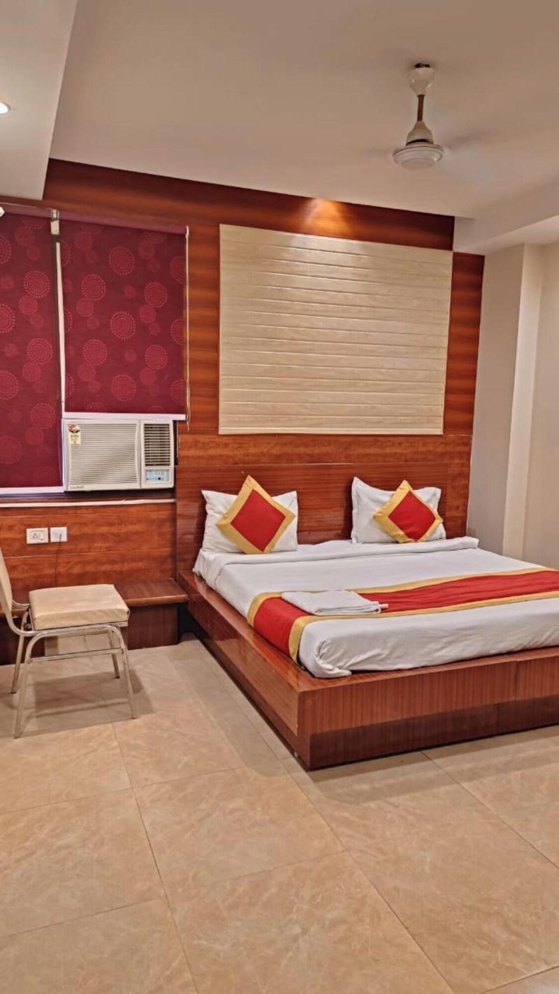 Amaira Hotels And Banquets image