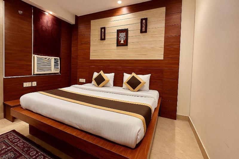 Amaira Hotels And Banquets image