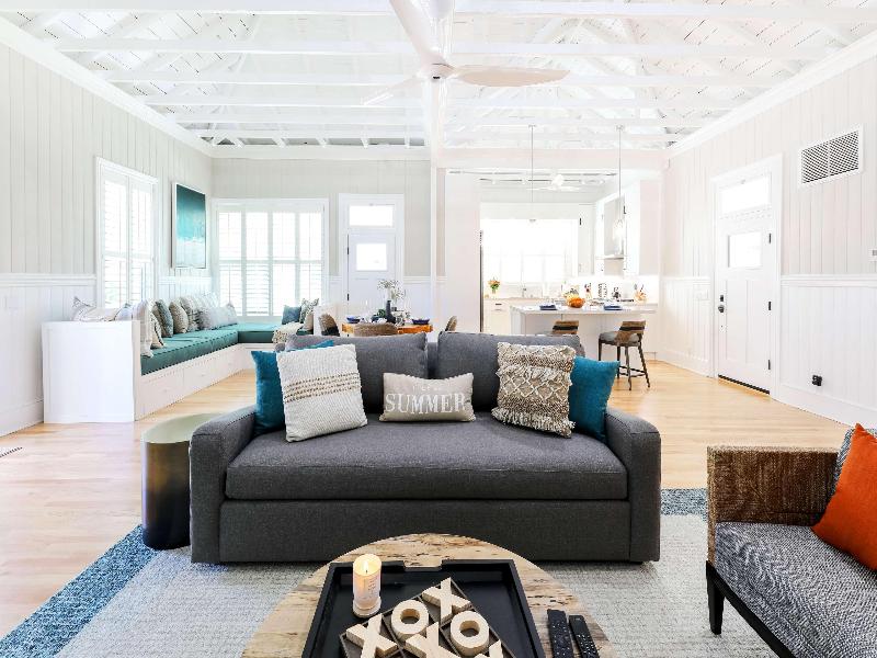 Del Mar Beach Hotel image