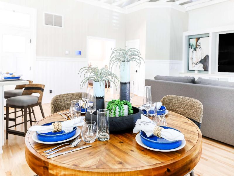 Del Mar Beach Hotel image
