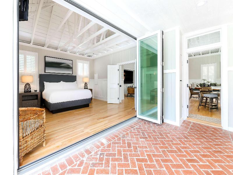 Del Mar Beach Hotel image