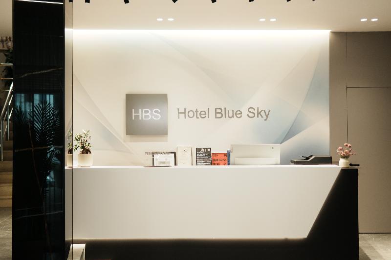 Hotel Blue Sky image
