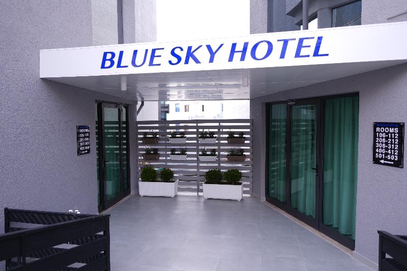 Hotel Blue Sky image