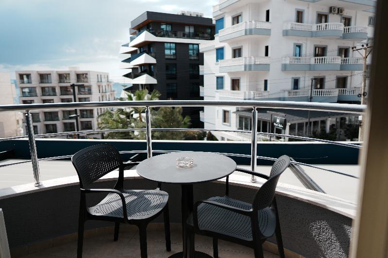 Hotel Blue Sky image