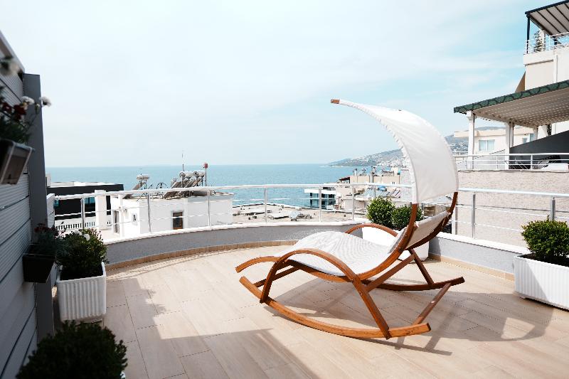 Hotel Blue Sky image