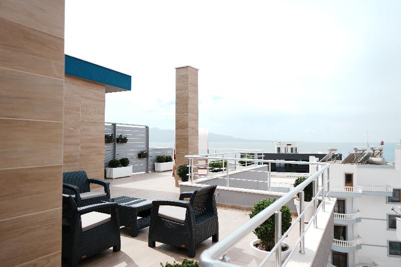 Hotel Blue Sky image